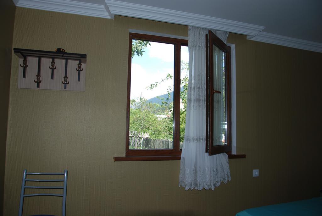 Keti Pilpani Guesthouse Mestia Exterior photo
