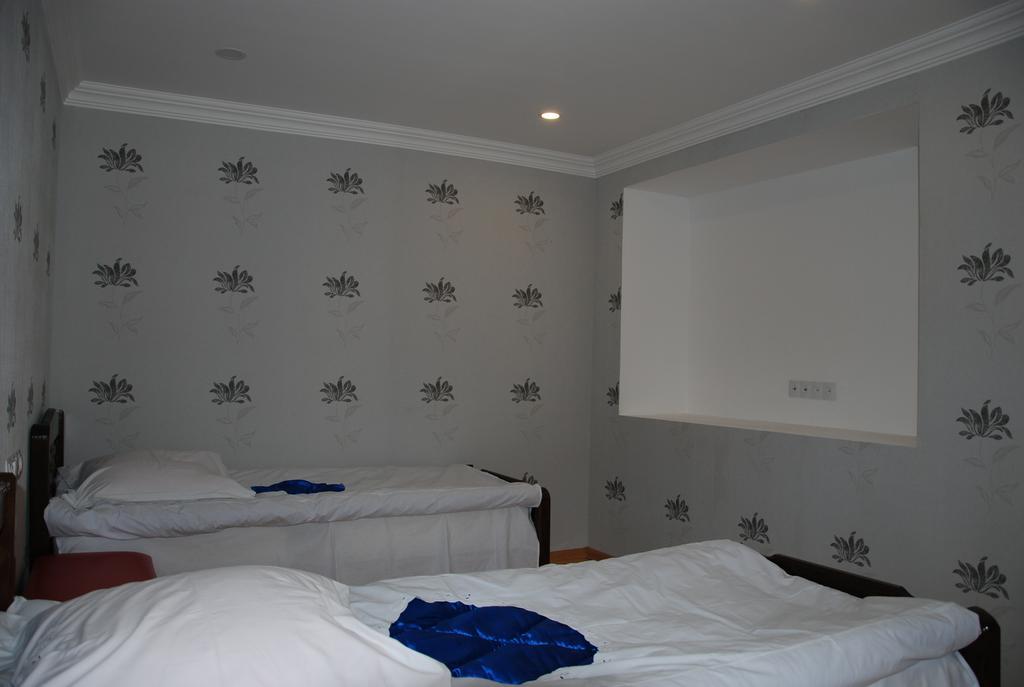 Keti Pilpani Guesthouse Mestia Exterior photo